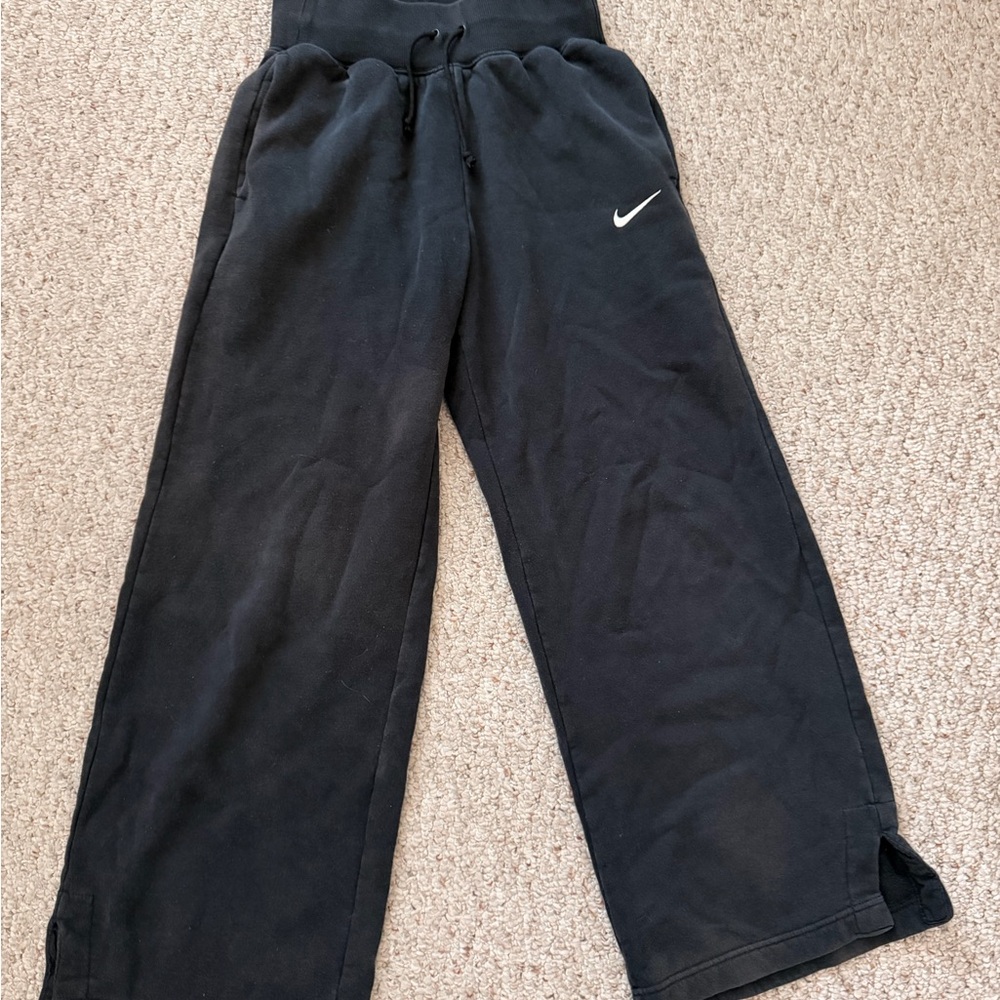 Nike Phoenix Wide-leg high-waisted sweatpants